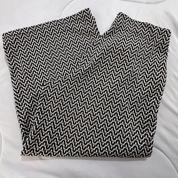 Max Studio Petite Pants for Women Size PM
✨NEW✨ - Picture 5 of 11